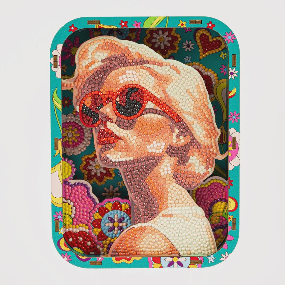 Retro Portrait Shadow Box 20 x 15 x 4.9cm