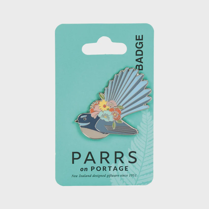 Badge Fantail With Flowers