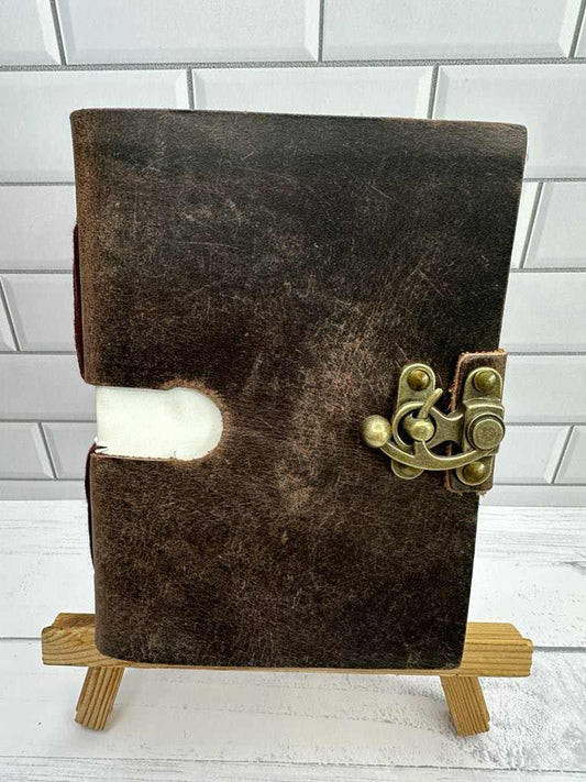 Leather Journal 4''x6'' Metal Clasp cutout
