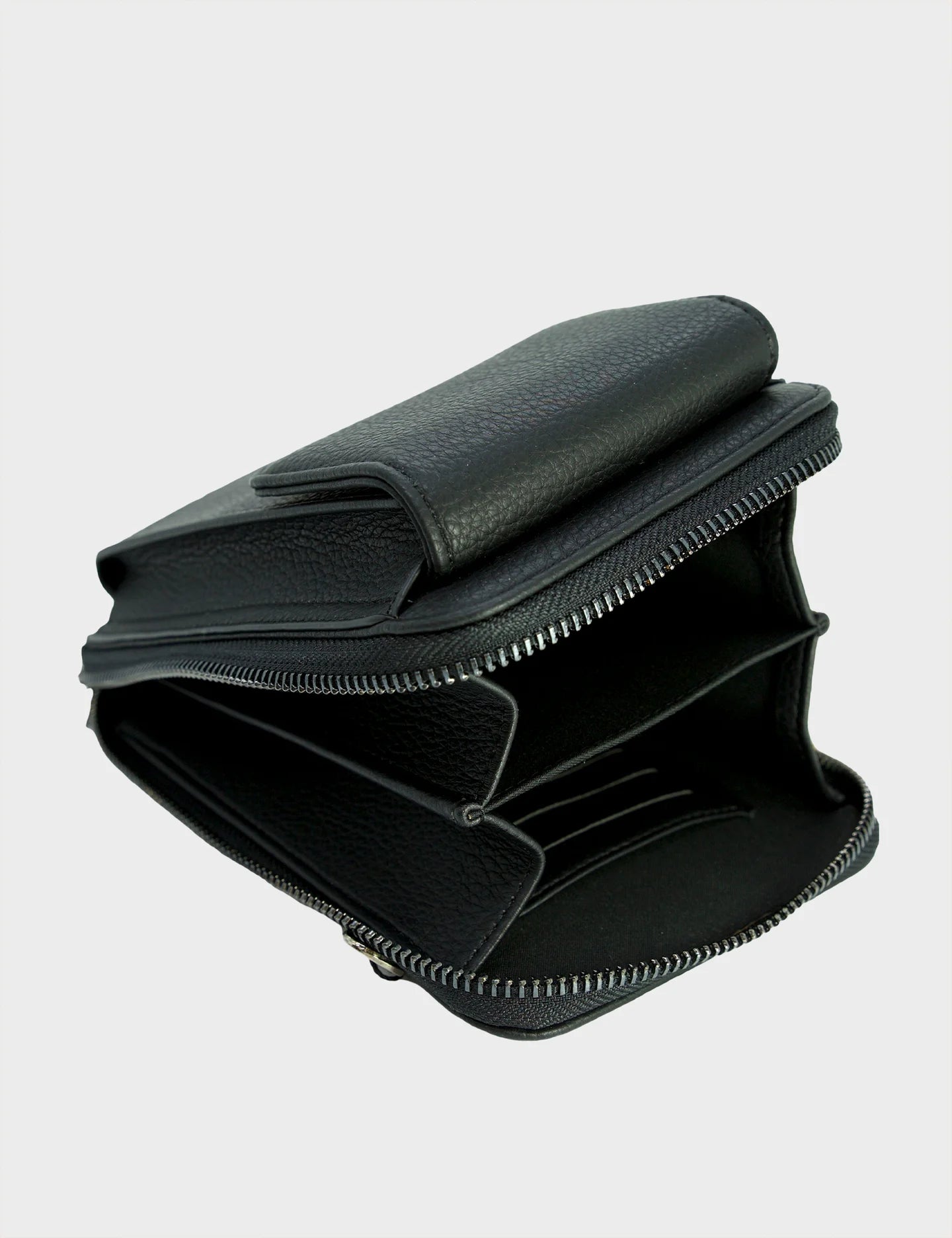 Courtenay Place Cross Body Bag