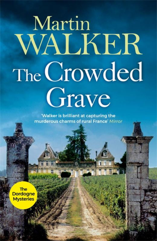 The Crowded Grave By Martin Walker